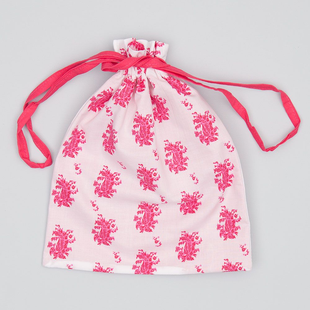 Field of Flora Drawstring Bag