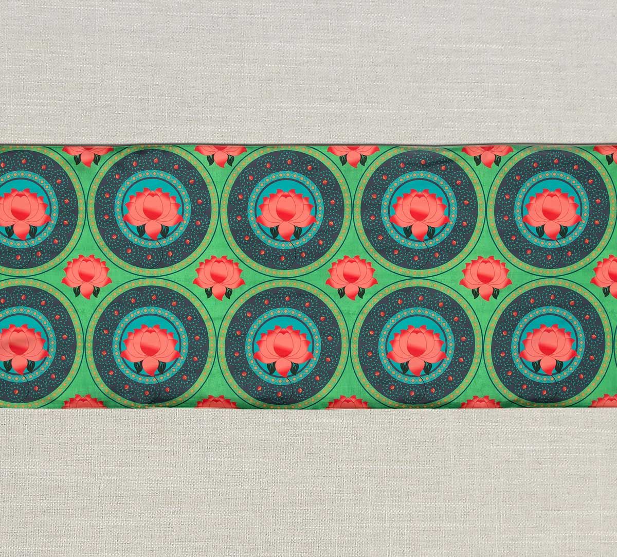 India Circus Platter Symmetry Bed and Table Runner