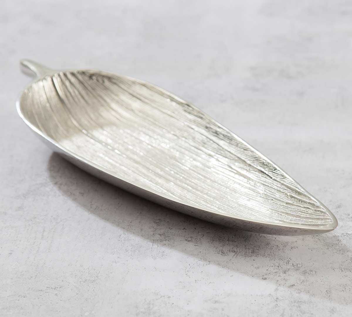 India Circus Silver Linear Big Leaf Platter