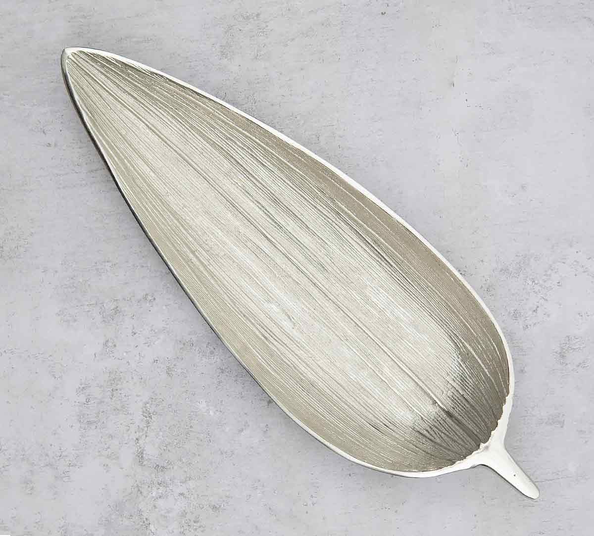 India Circus Silver Linear Big Leaf Platter