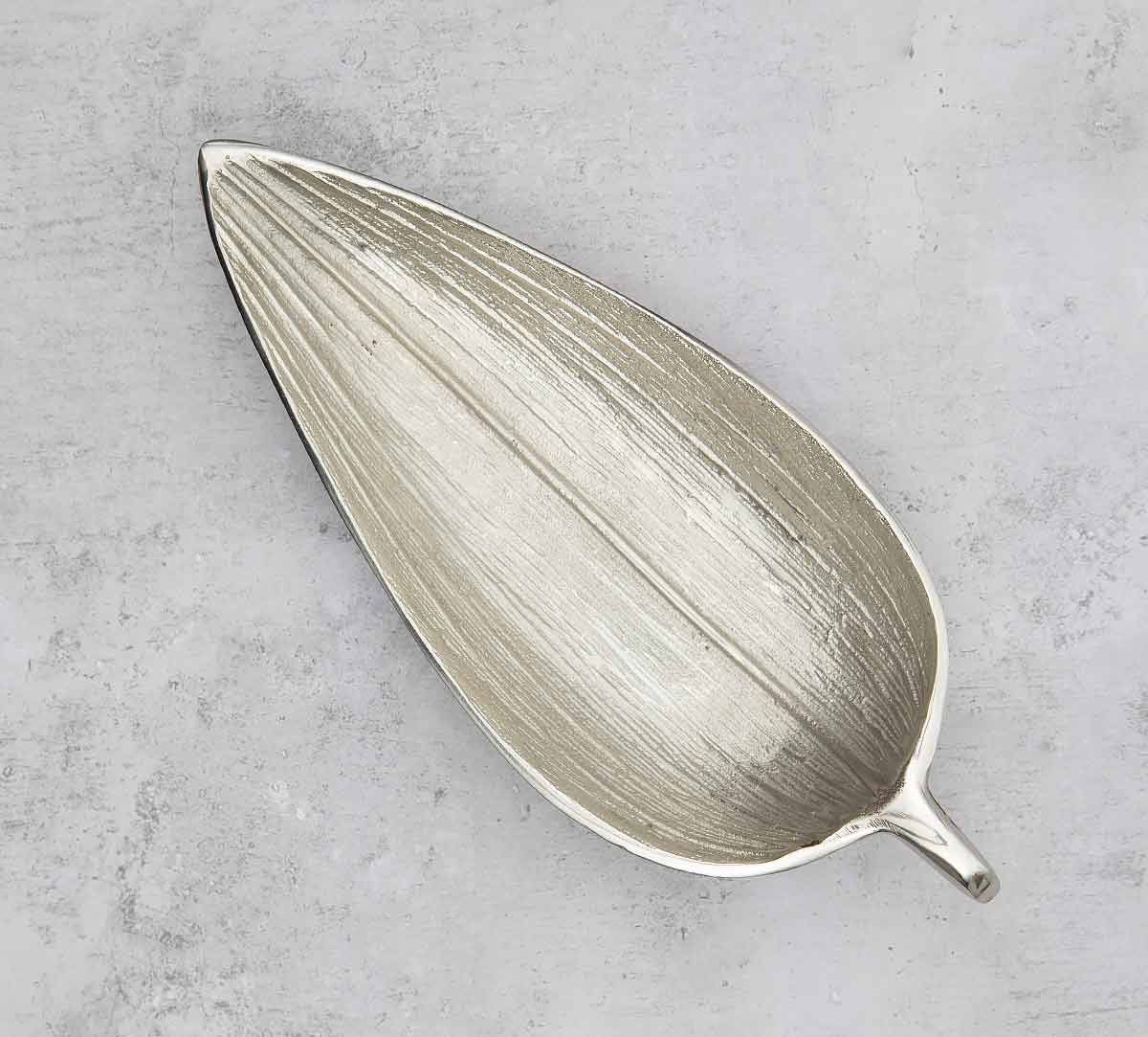 India Circus Silver Linear Small Leaf Platter
