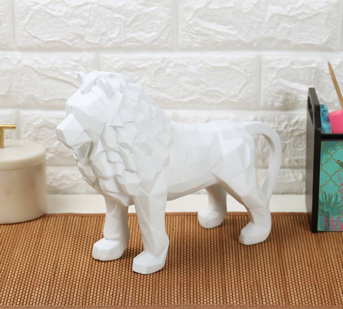Shop for animal showpieces online | India Circus