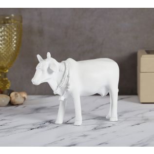 India Circus Snow White Cow Figurine