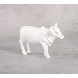 India Circus Snow White Cow Figurine