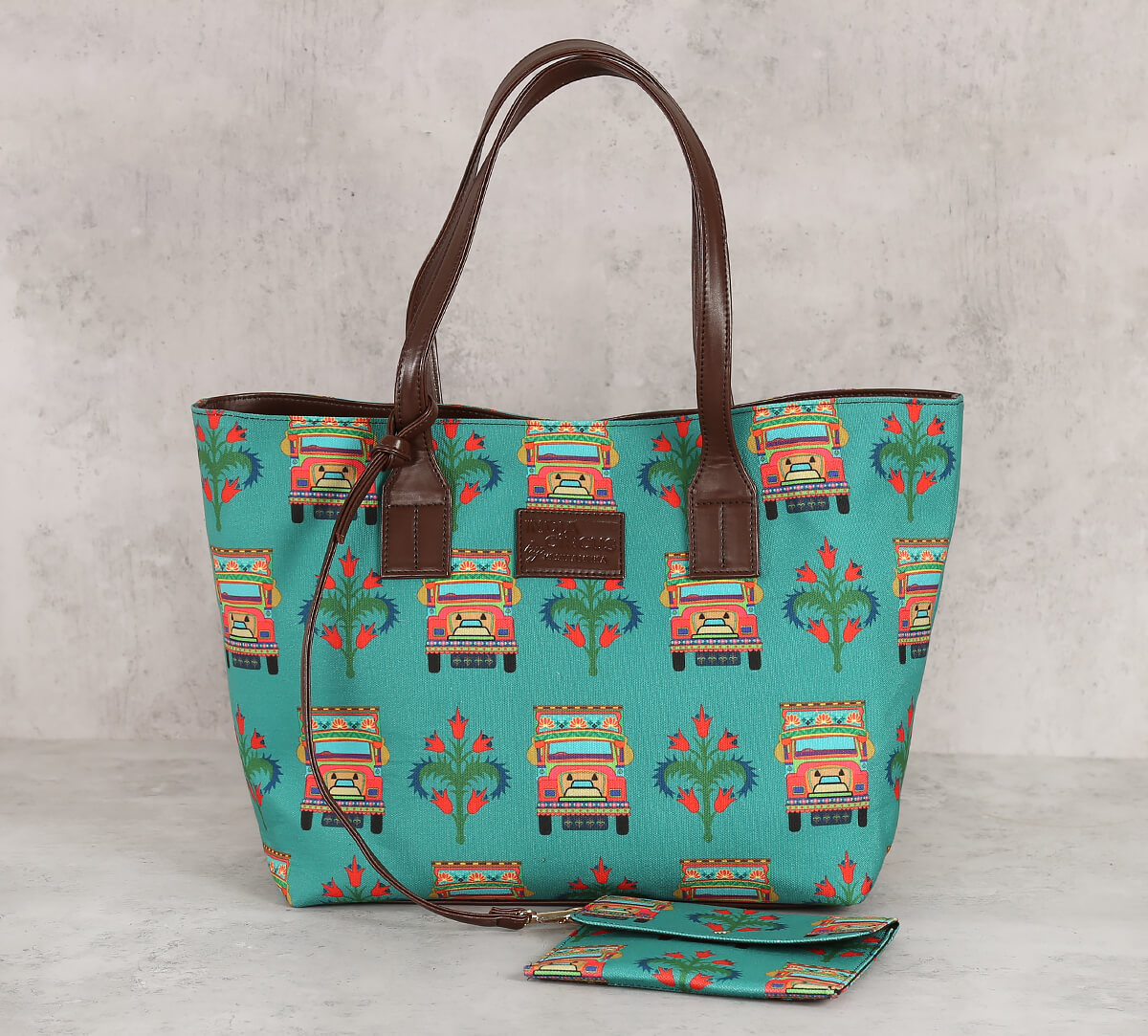 Details more than 81 big tote bags online india latest - in.cdgdbentre